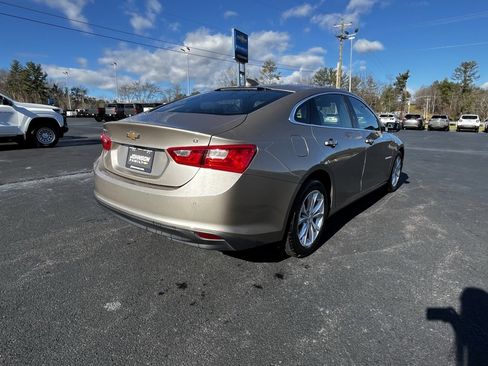 Used 2024 Chevrolet Malibu LT image 21
