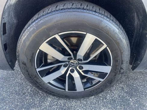 Used 2022 Volkswagen Atlas SE image 36