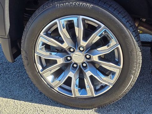 Used 2025 GMC Sierra 1500 Denali image 12