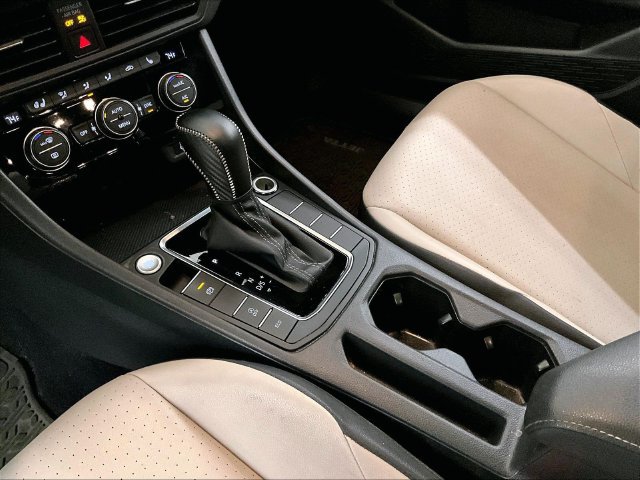 Used 2021 Volkswagen Jetta R-Line FWD image 17