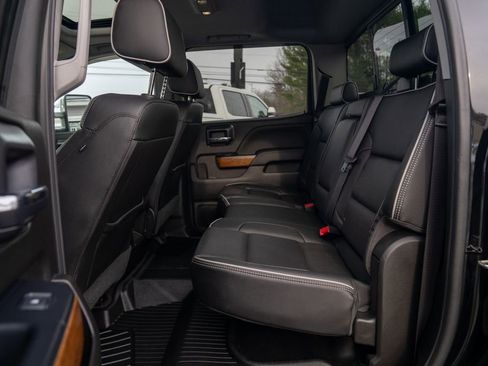 Used 2019 Chevrolet Silverado 2500 High Country w/ Duramax Plus Package image 21