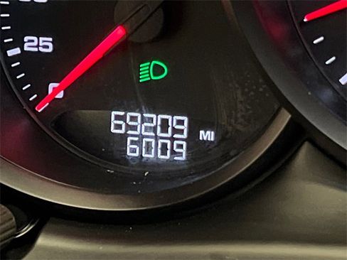 Used 2021 Porsche Macan GTS image 24