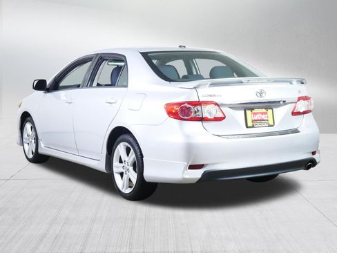 Used 2013 Toyota Corolla S w/ Premium Pkg FWD image 5
