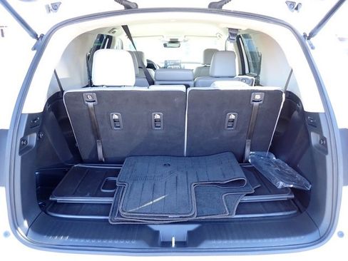 Used 2023 Honda Pilot EX-L image 6