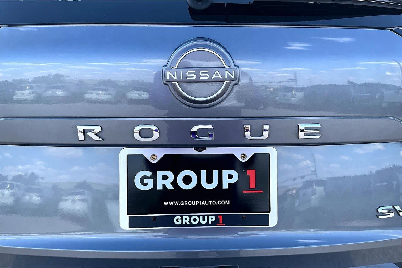 Used 2023 Nissan Rogue SV FWD image 10