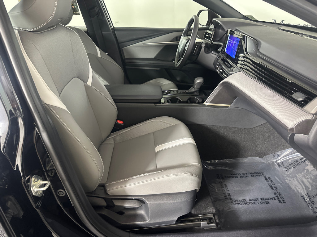 Used 2025 Toyota Camry SE FWD image 13
