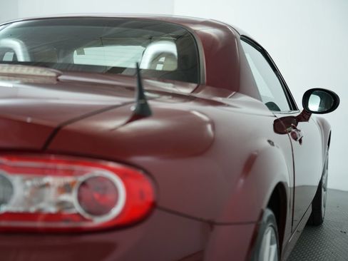 Used 2011 MAZDA MX-5 Miata Grand Touring w/ Premium Pkg image 48