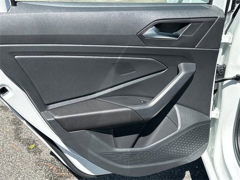 Used 2025 Volkswagen Jetta Sport image 12