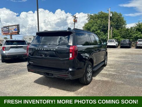 Used 2025 Ford Expedition Active AWD/4WD image 3