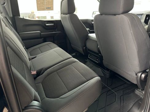 Used 2021 Chevrolet Silverado 1500 Custom RWD image 18