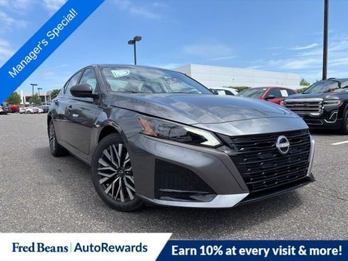 New 2026 Nissan Altima 2.5 SV FWD image 1