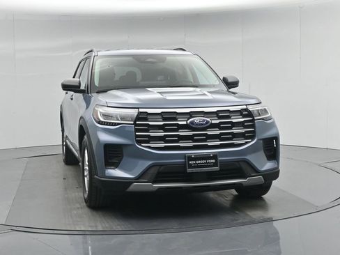 Certified 2025 Ford Explorer Active RWD image 55