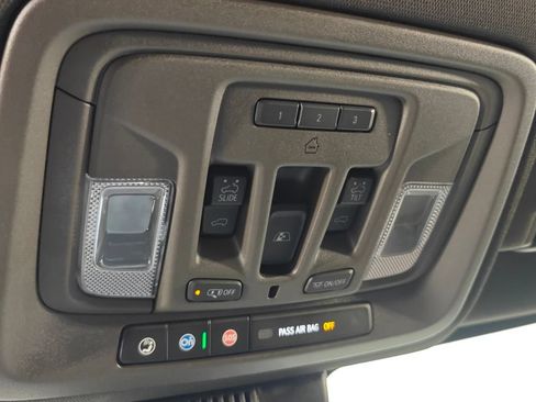 Used 2023 GMC Sierra 1500 Denali AWD/4WD image 13