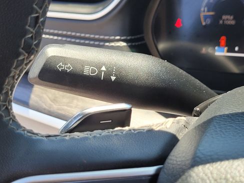 Used 2023 Jeep Grand Cherokee Limited RWD image 23