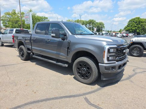 Used 2025 Ford F250 Lariat w/ Lariat Ultimate Package AWD/4WD image 1