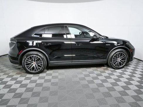 New 2026 Porsche Macan Electric image 27