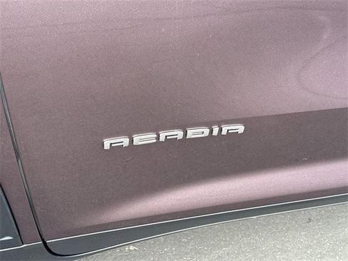 Used 2024 GMC Acadia Elevation image 31