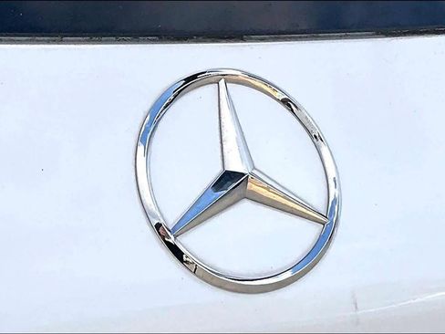 Used 2021 Mercedes-Benz GLC 300 GLC 300 w/ Driver Assistance Package image 31