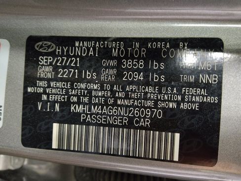 Used 2022 Hyundai Elantra SEL w/ Preferred Accessory Package FWD image 33