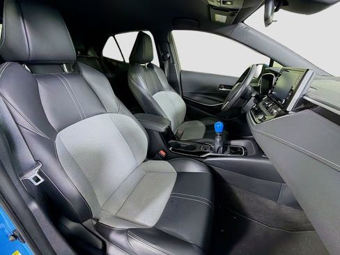 Used 2020 Toyota Corolla XSE image 29