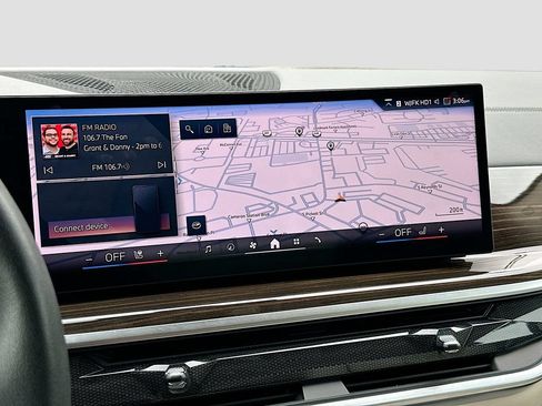 Certified 2024 BMW X7 xDrive40i w/ Executive Package AWD/4WD image 15