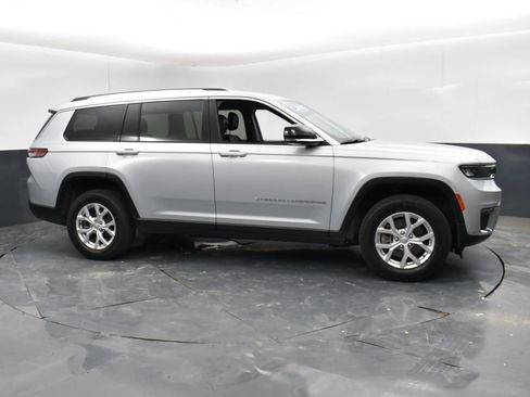 Used 2023 Jeep Grand Cherokee L Limited image 7