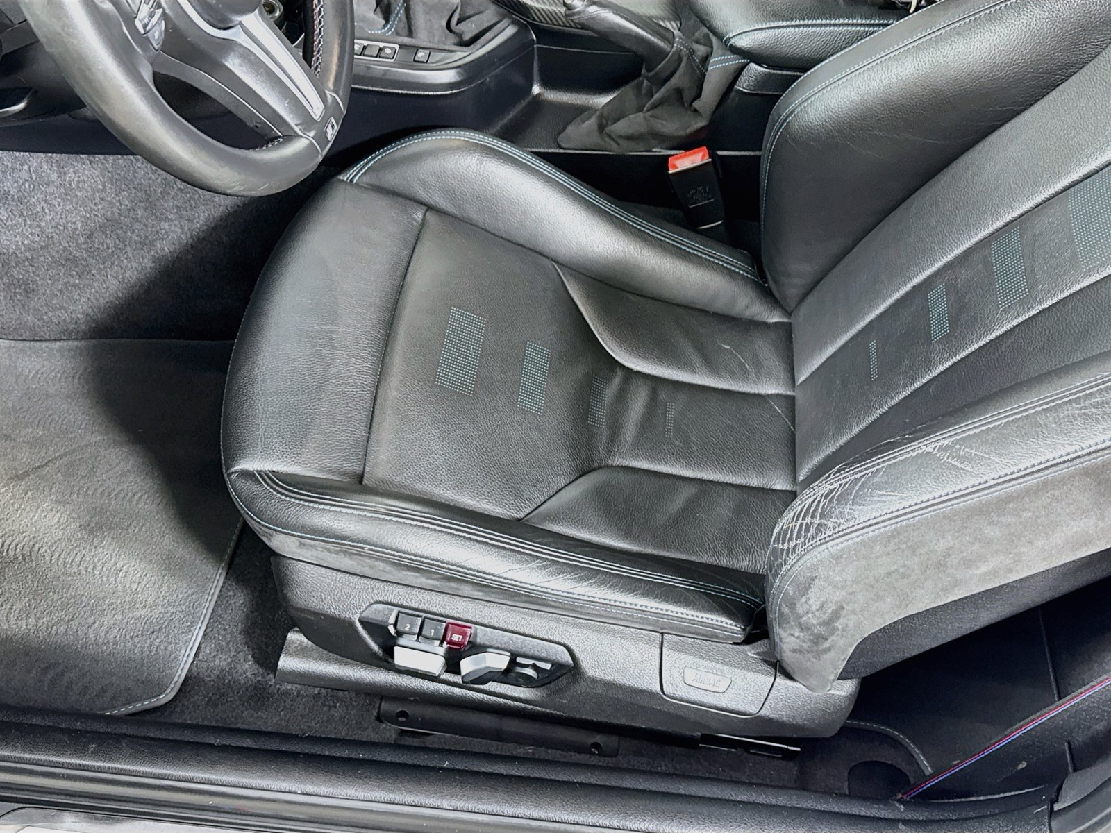 Used 2020 BMW M2 Competition RWD image 22