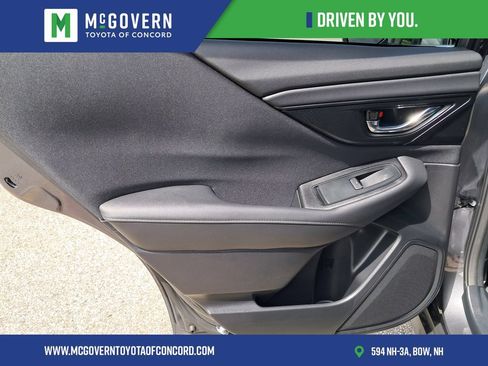 Used 2025 Subaru Outback Premium AWD/4WD image 18