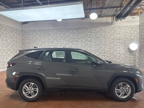 New 2026 Hyundai Tucson SE FWD image 8