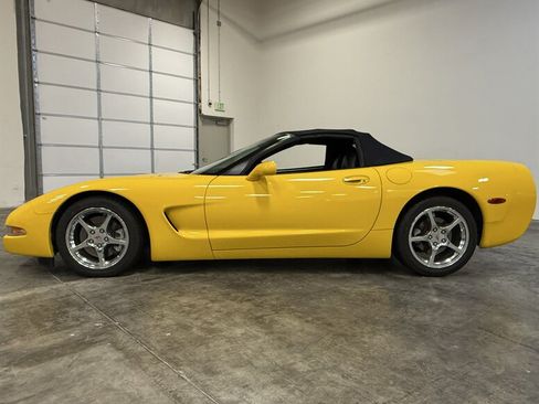 Used 2002 Chevrolet Corvette Convertible w/ Preferred Equipment Group2 RWD image 4