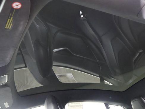 Used 2020 Tesla Model S Long Range Plus image 19