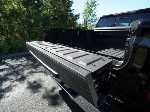 Used 2024 GMC Sierra 1500 SLT w/ SLT Premium Plus Package image 11