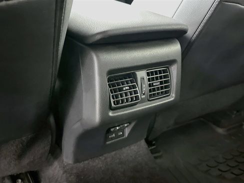 Used 2025 Toyota Camry SE FWD image 24