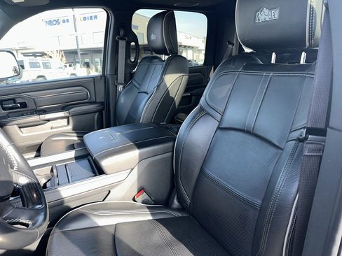 Used 2022 RAM 2500 Limited w/ Night Edition image 17