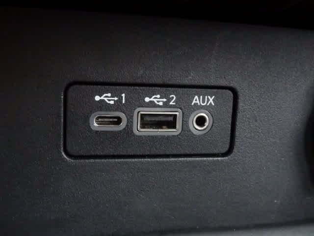 Used 2025 Nissan Altima 2.5 SV FWD image 25
