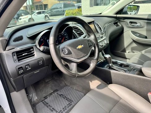 Used 2016 Chevrolet Impala LT FWD image 18