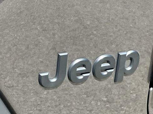 Used 2021 Jeep Wrangler Unlimited Sport AWD/4WD image 27