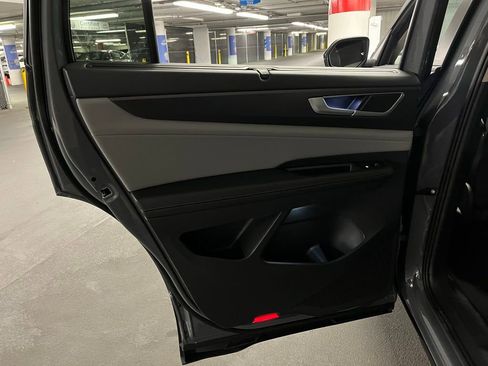 New 2026 Volkswagen Atlas Peak Edition image 21