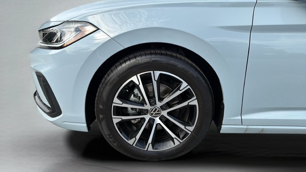 New 2026 Volkswagen Jetta Sport FWD image 32