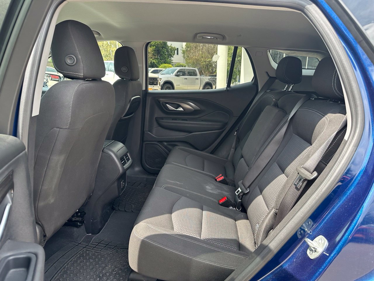 Used 2022 GMC Terrain SLE w/ Driver Convenience Package FWD image 23