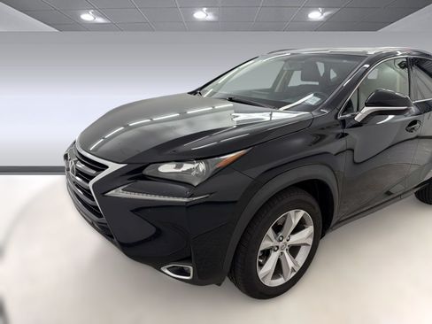 Used 2017 Lexus NX 200t AWD w/ Premium Package image 31