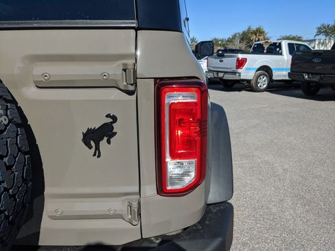 New 2025 Ford Bronco Big Bend w/ Black Appearance Package image 11