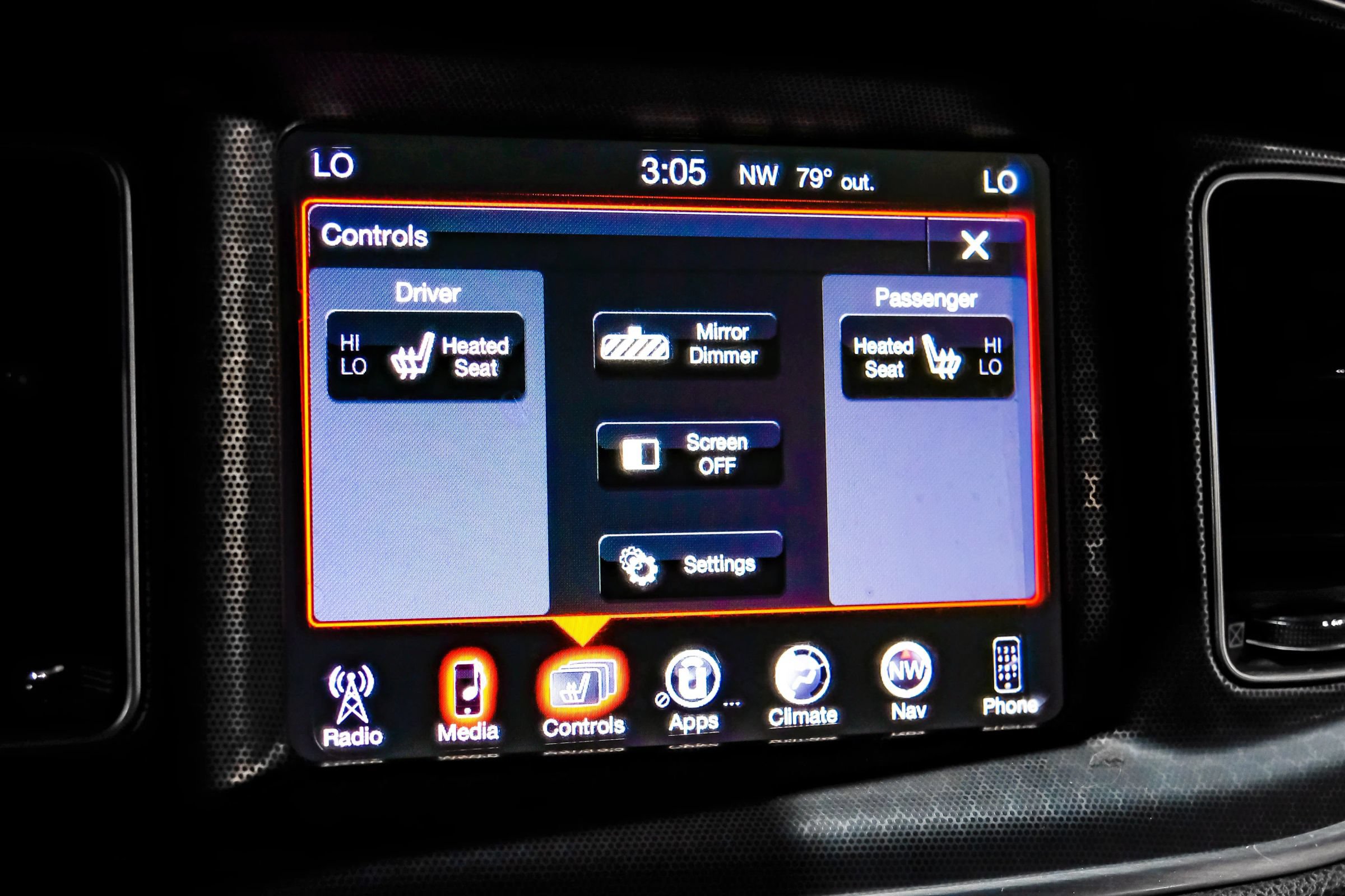Used 2016 Dodge Charger SXT w/ Navigation & Travel Group RWD image 29