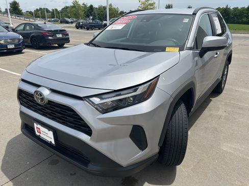 Certified 2025 Toyota RAV4 XLE AWD/4WD image 3