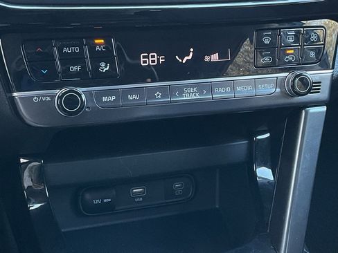 Used 2025 Kia Seltos S image 32