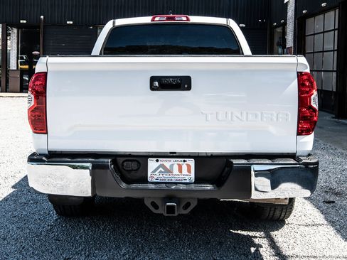 Used 2021 Toyota Tundra SR5 w/ SR5 Leather Package RWD image 10