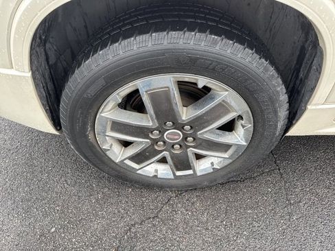 Used 2012 GMC Acadia Denali image 9