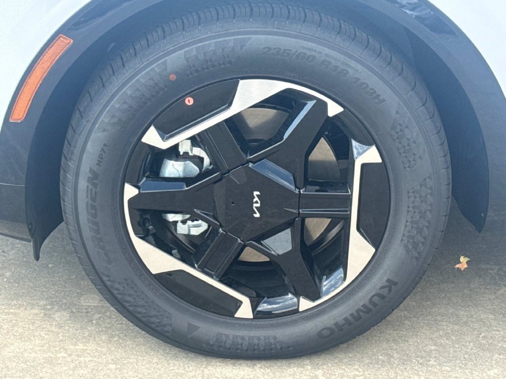 New 2026 Kia Sportage SX FWD image 4