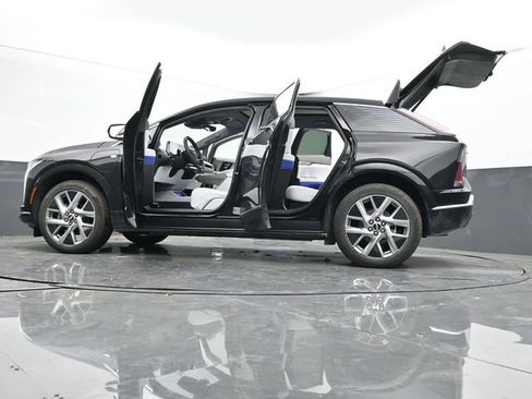 New 2025 Cadillac Optiq Luxury 1 w/ LPO, Floor Liner Package image 66