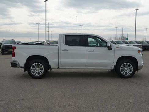 Used 2025 Chevrolet Silverado 1500 LTZ AWD/4WD image 5